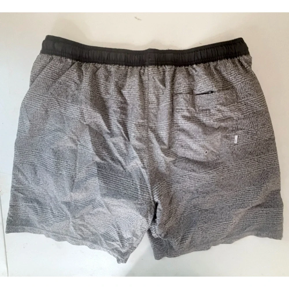 Vuori Men's XXL Gray Kore Shorts Drawstring Athletic Workout Running Lined 7